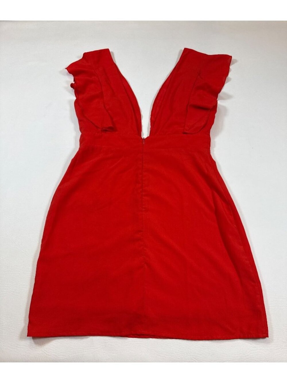 Superdown Harlow Red Midi Dress Medium With Plunging Neckline & Ruffle (NN526) - Picture 2 of 9